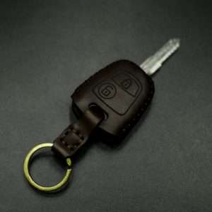 پیشنمایش جاسوئیچی خودرو چرمینه اسپرت مدل یوونتوس کد 4012 مناسب برای پژو 206 و 207