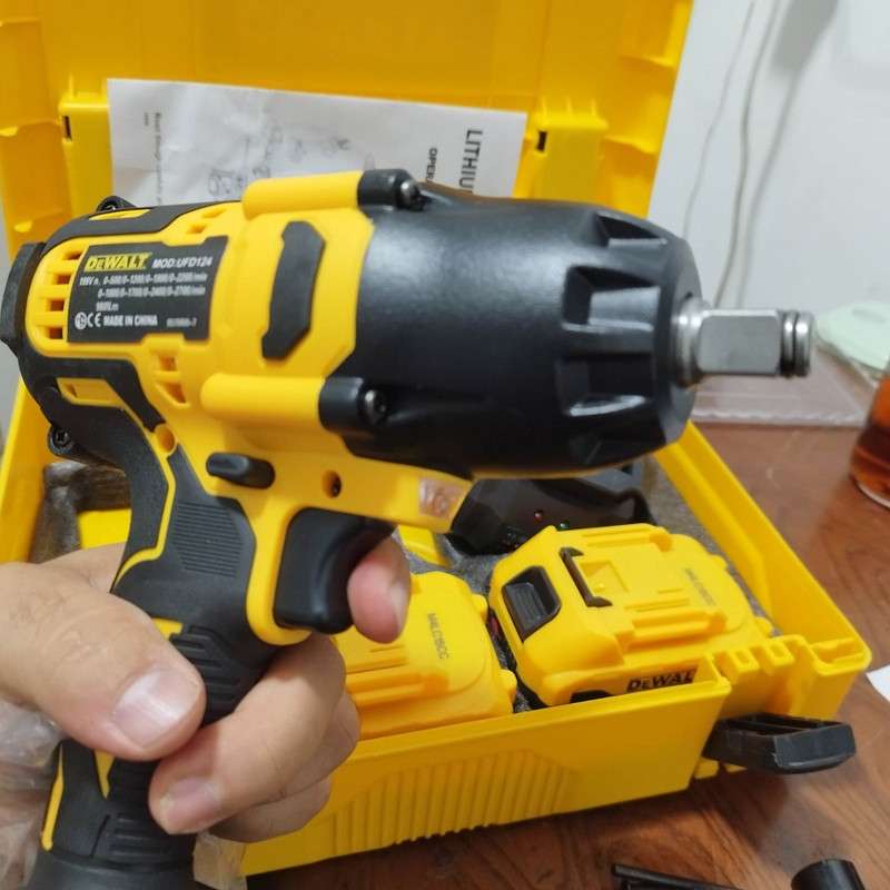 آچار بکس شارژی دیوالت مدل UFD124