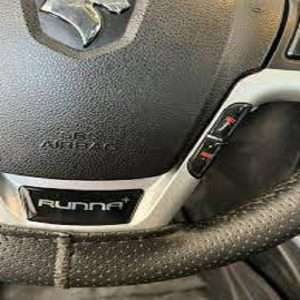 تصویر محصول: آرم ژلهای روی فرمان رانا پلاس | لوازم بدنه خودرو