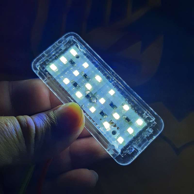 چراغ صندوق خودرو مدل peg26 مناسب برای خودرو پژو 206