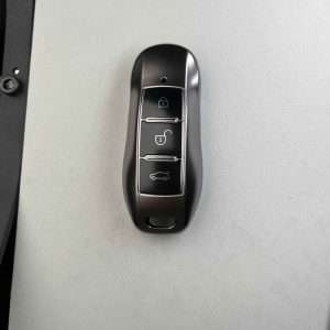 کاور ریموت و سوئیچ خودرو ام آر جی مدل 550 طرح متالیک