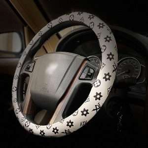 نمایی از روکش فرمان تاج آریان مدل ال وی + کاور کمربند، لوکسی و مقاوم